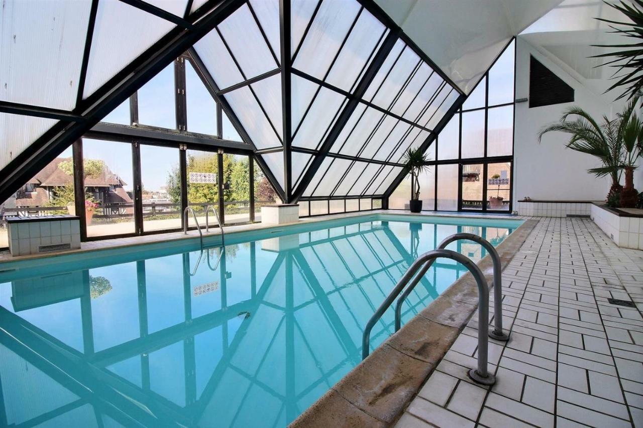Paradise Apartment *